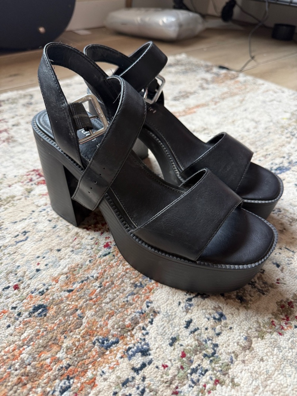 Madden Girl - Sz 8 - Black Platform Block Heel Sandals with Ankle Strap
